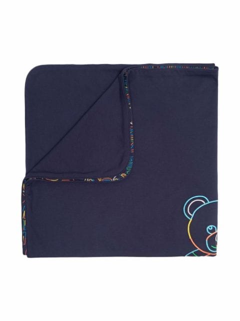 embroidered-logo blanket