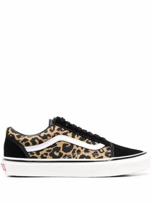 leopard-print panelled sneakers