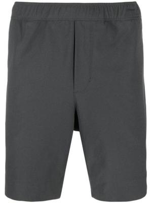 Modern slip-on Bermuda shorts