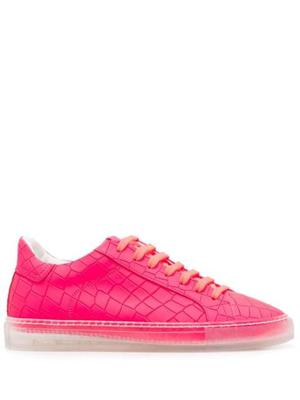 crocodile-effect lace-up sneakers